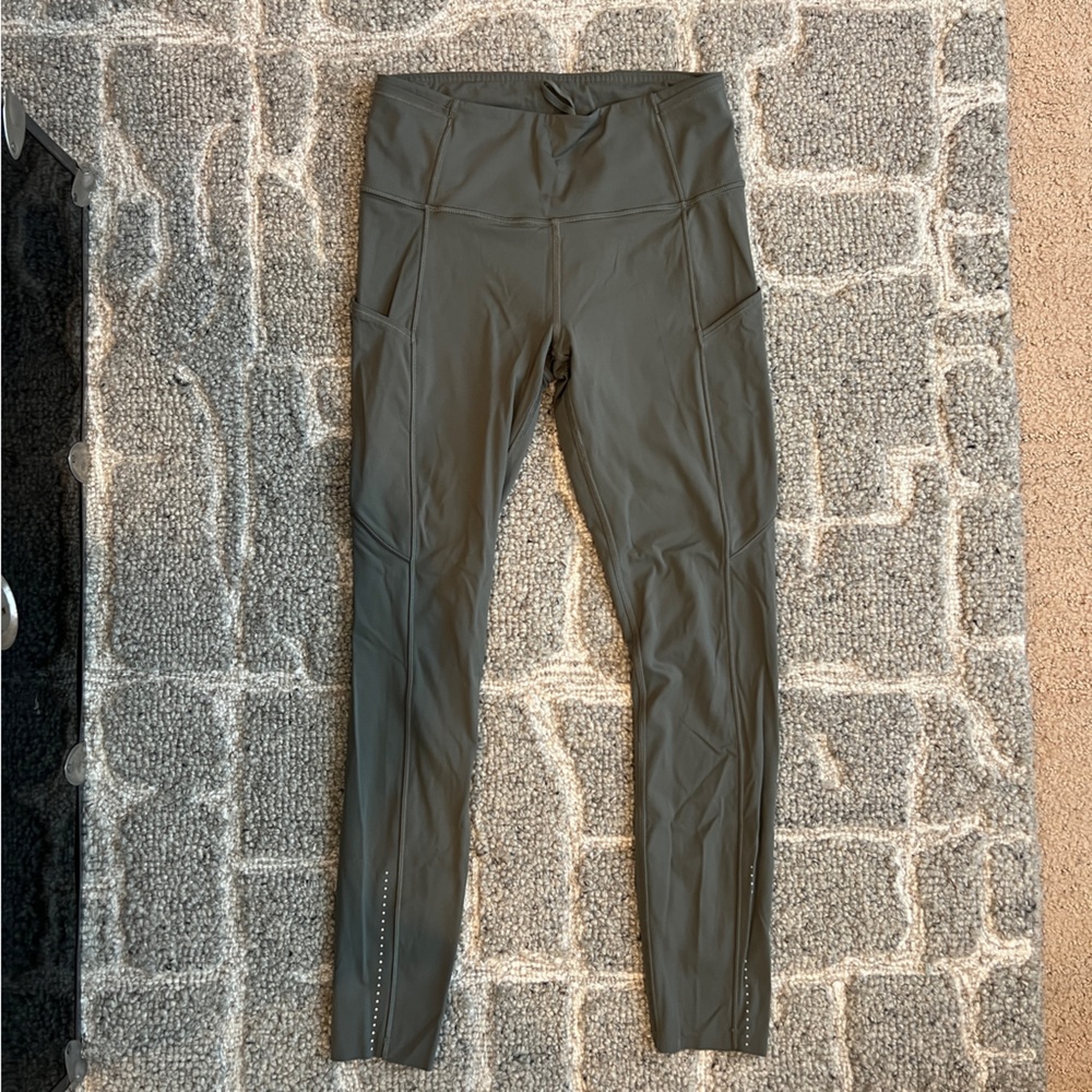 Lululemon Fast and Free tights 25” olive green